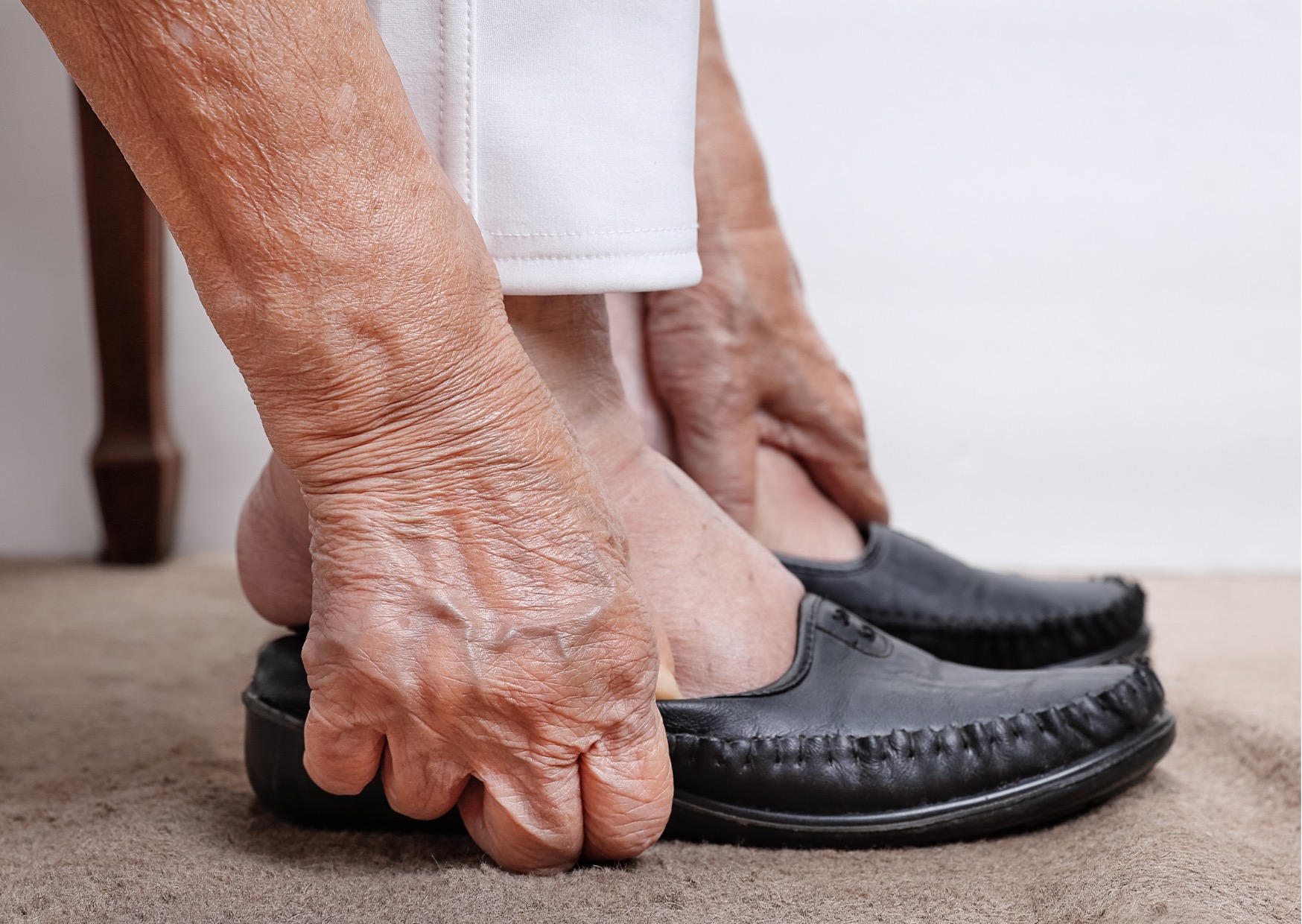 ¿Cómo elegir calzado apropiado para las personas mayores? post thumbnail